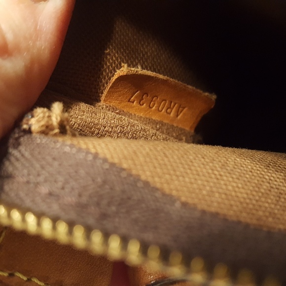sold# Authentic Louis Vuitton - Picture 7 of 7